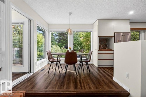 19016 92 Avenue, Edmonton, AB - Indoor Photo Showing Dining Room