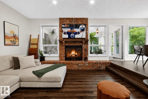 19016 92 Avenue, Edmonton, AB - Indoor Photo Showing Living Room With Fireplace