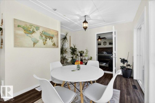 19016 92 Avenue, Edmonton, AB - Indoor Photo Showing Dining Room