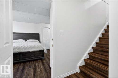 19016 92 Avenue, Edmonton, AB - Indoor