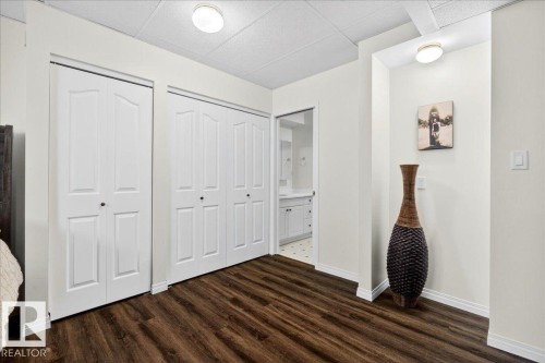 19016 92 Avenue, Edmonton, AB - Indoor