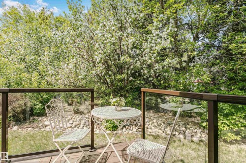 19016 92 Avenue, Edmonton, AB - Outdoor