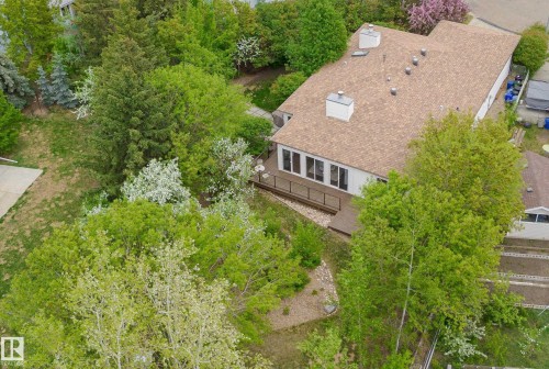 19016 92 Avenue, Edmonton, AB - Outdoor