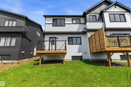 8907 Elves Loop Nw, Edmonton, AB - Outdoor