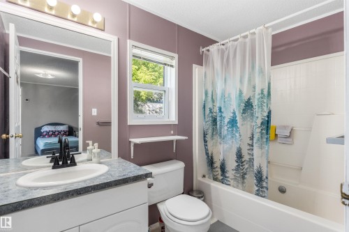 120 Springfield Crescent, Spruce Grove, AB 