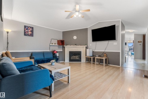 120 Springfield Crescent, Spruce Grove, AB 