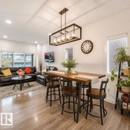3807 WEIDLE Crescent  Edmonton, AB T6X 2E4