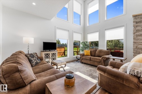 283 Silverstone Crescent, Stony Plain, AB 