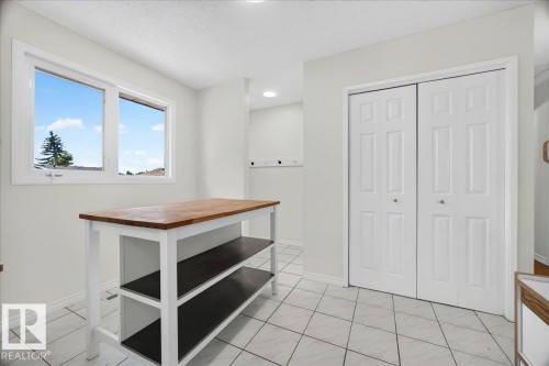 11327 165 Avenue, Edmonton, AB 