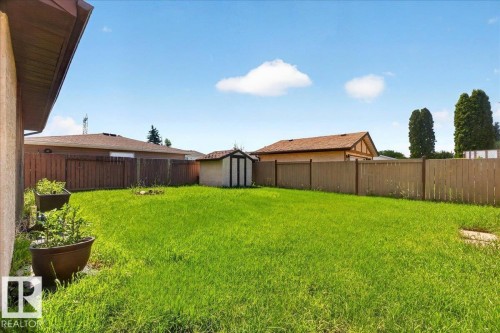 11327 165 Avenue, Edmonton, AB 