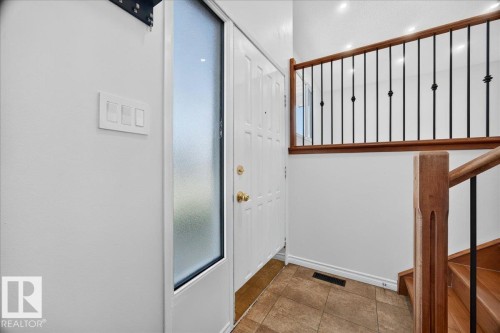 11327 165 Avenue, Edmonton, AB 