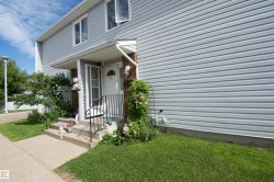 21 Amberly Court  Edmonton, AB T6R 3A3