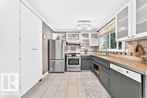 5408 47A Street, Wetaskiwin, AB - Indoor Photo Showing Kitchen