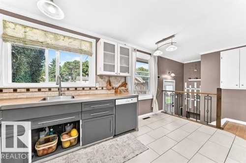 5408 47A Street, Wetaskiwin, AB - Indoor Photo Showing Kitchen