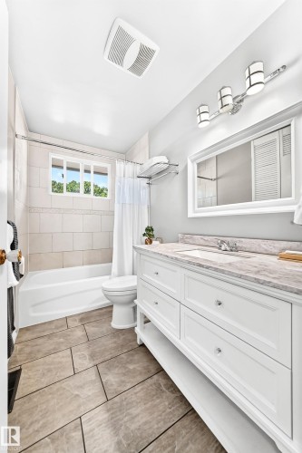 5408 47A Street, Wetaskiwin, AB - Indoor Photo Showing Bathroom