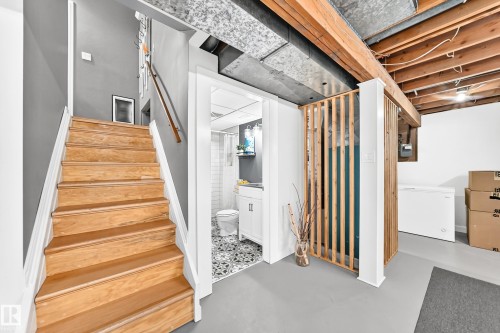 5408 47A Street, Wetaskiwin, AB - Indoor