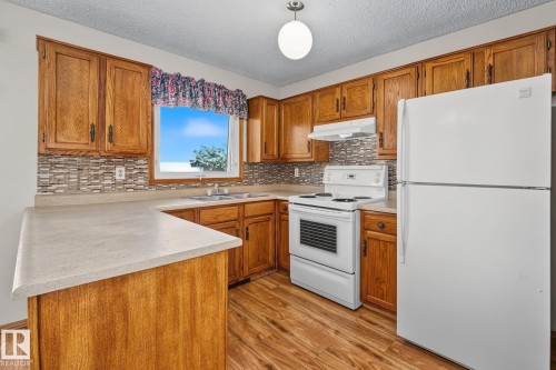 9516 173 Avenue, Edmonton, AB 
