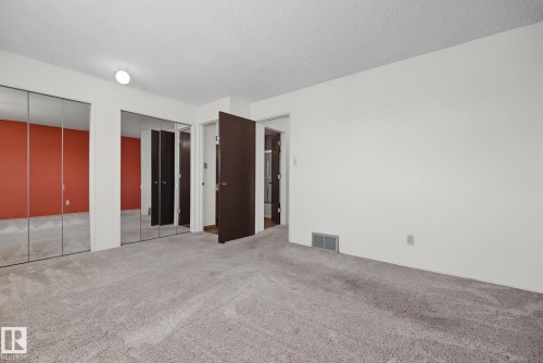 9516 173 Avenue, Edmonton, AB 