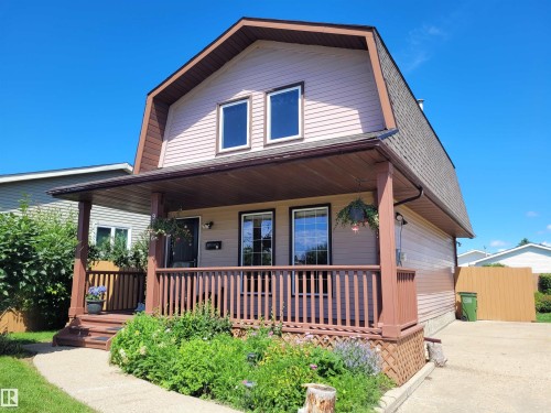 9516 173 Avenue, Edmonton, AB 