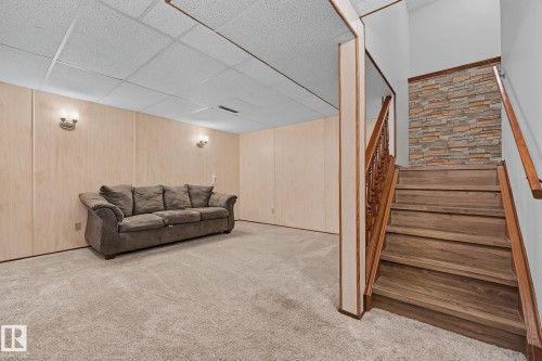 9516 173 Avenue, Edmonton, AB 