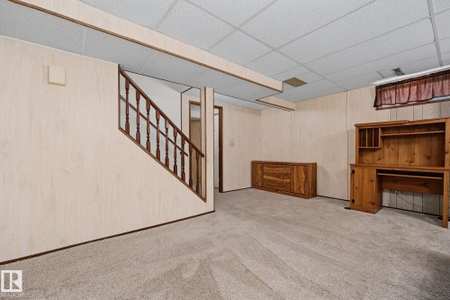 9516 173 Avenue, Edmonton, AB 