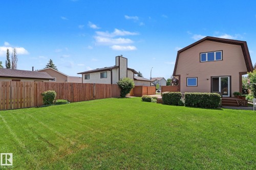 9516 173 Avenue, Edmonton, AB 