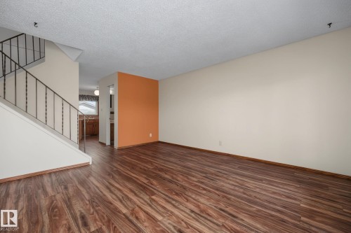 9516 173 Avenue, Edmonton, AB 