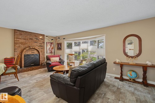 3212 73 Street, Edmonton, AB 