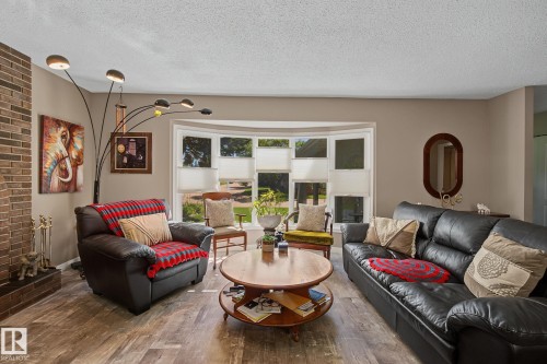 3212 73 Street, Edmonton, AB 