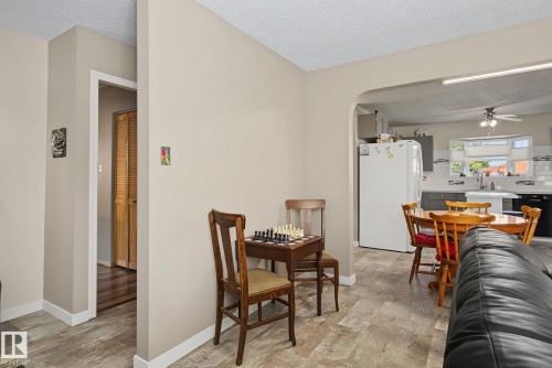 3212 73 Street, Edmonton, AB 