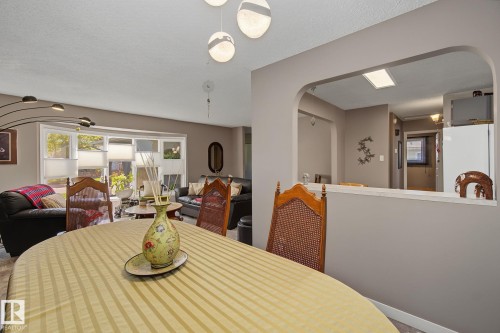 3212 73 Street, Edmonton, AB 
