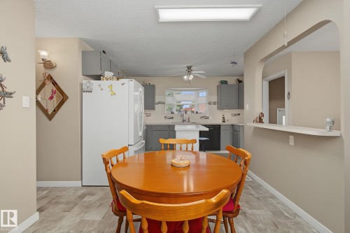 3212 73 Street, Edmonton, AB 