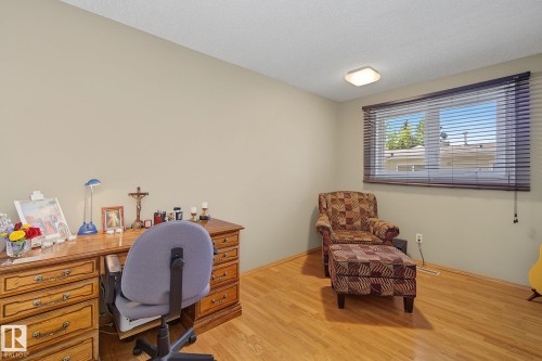 3212 73 Street, Edmonton, AB 