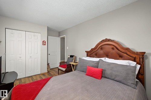 3212 73 Street, Edmonton, AB 