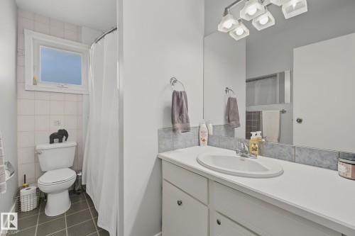 3212 73 Street, Edmonton, AB 