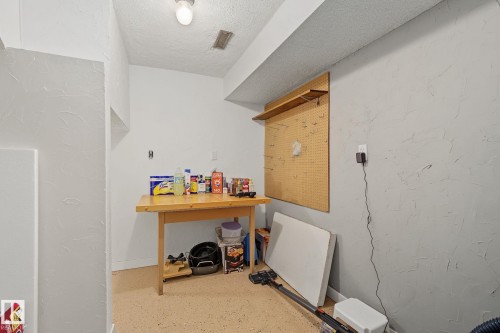 3212 73 Street, Edmonton, AB 