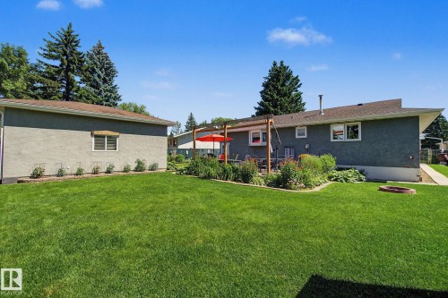 3212 73 Street, Edmonton, AB 