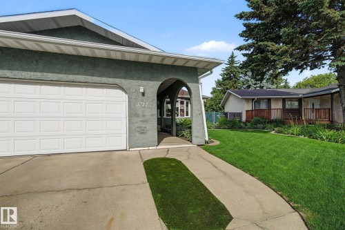 3212 73 Street, Edmonton, AB 