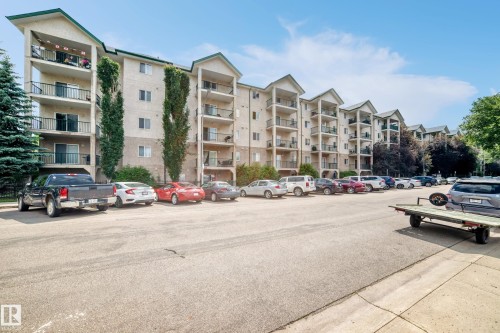 221 11325 83 Street, Edmonton, AB 