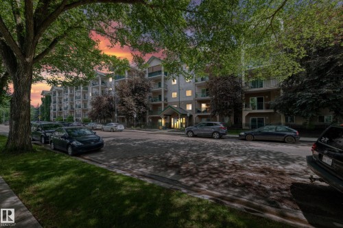 221 11325 83 Street, Edmonton, AB 
