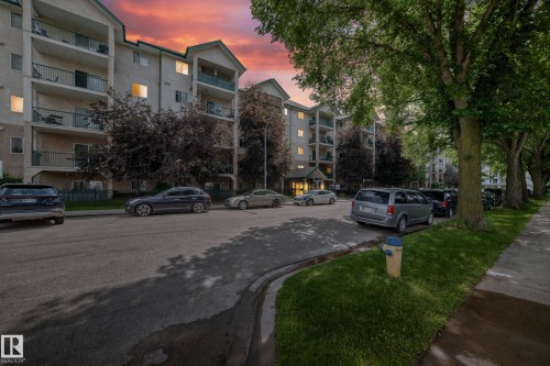 221 11325 83 Street, Edmonton, AB 