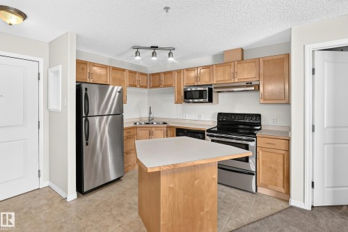 221 11325 83 Street, Edmonton, AB 