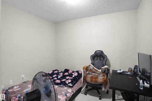 Image quality insufficient for description - 215 1070 Mcconachie Blvd, Edmonton, AB 