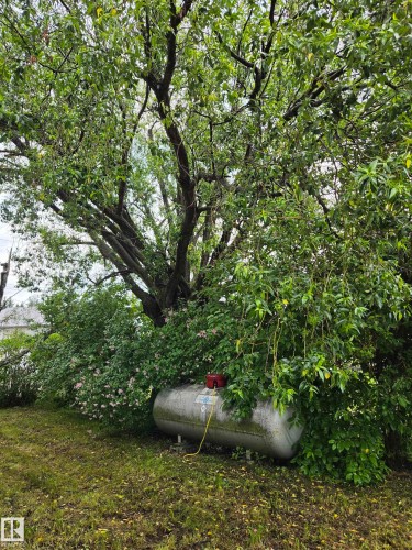 5007 51 Avenue, Newbrook, AB 