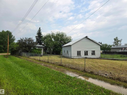 fenced lot - 5007 51 Avenue, Newbrook, AB 