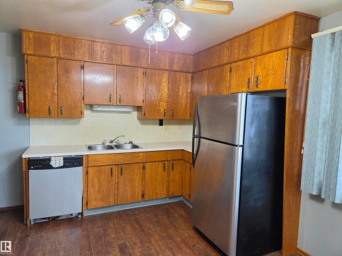5007 51 Avenue, Newbrook, AB 