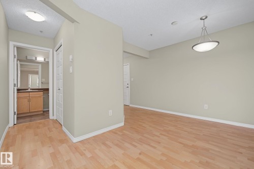 102 646 Mcallister Loop Sw, Edmonton, AB 