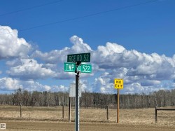 2 TWP 522 Range Road 52 Rural Parkland County, AB T0A 2K0