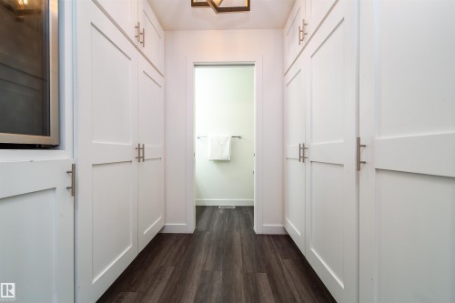 8916 217 Street, Edmonton, AB 