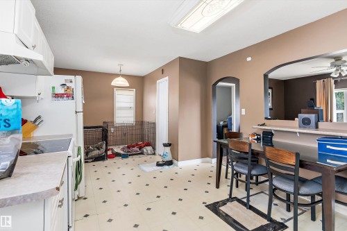 5024 55 Avenue, Tofield, AB - Indoor